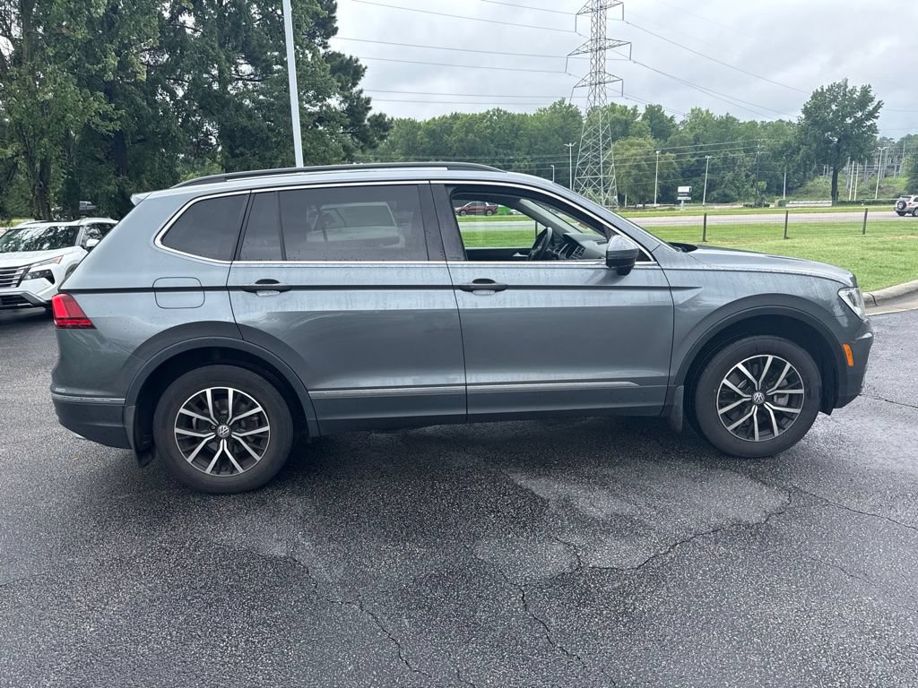 Used 2021 Volkswagen Tiguan SE FWD image 6