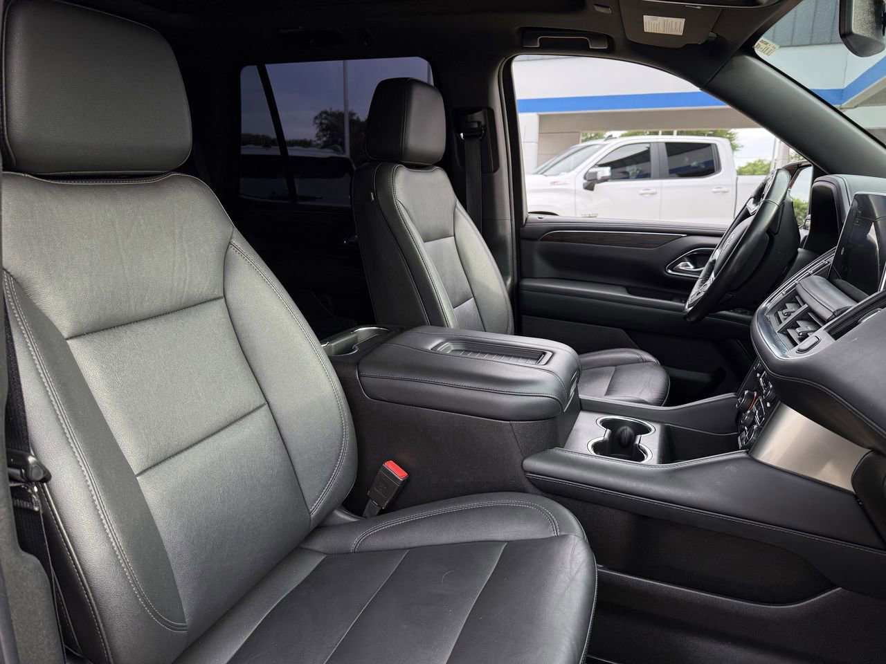 Used 2022 Chevrolet Tahoe LT w/ Luxury Package image 22