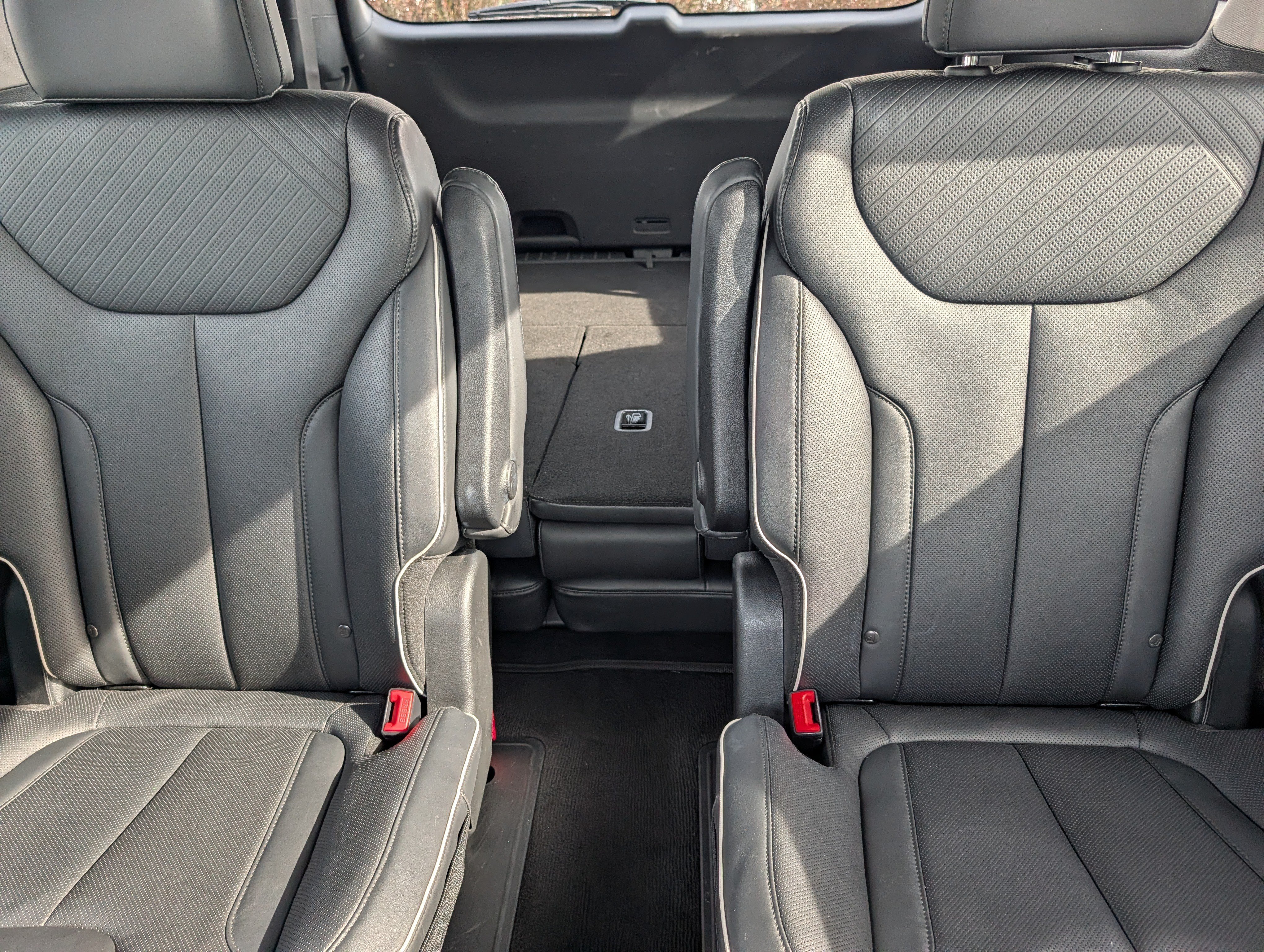 Certified 2025 Hyundai Palisade SEL AWD/4WD image 13