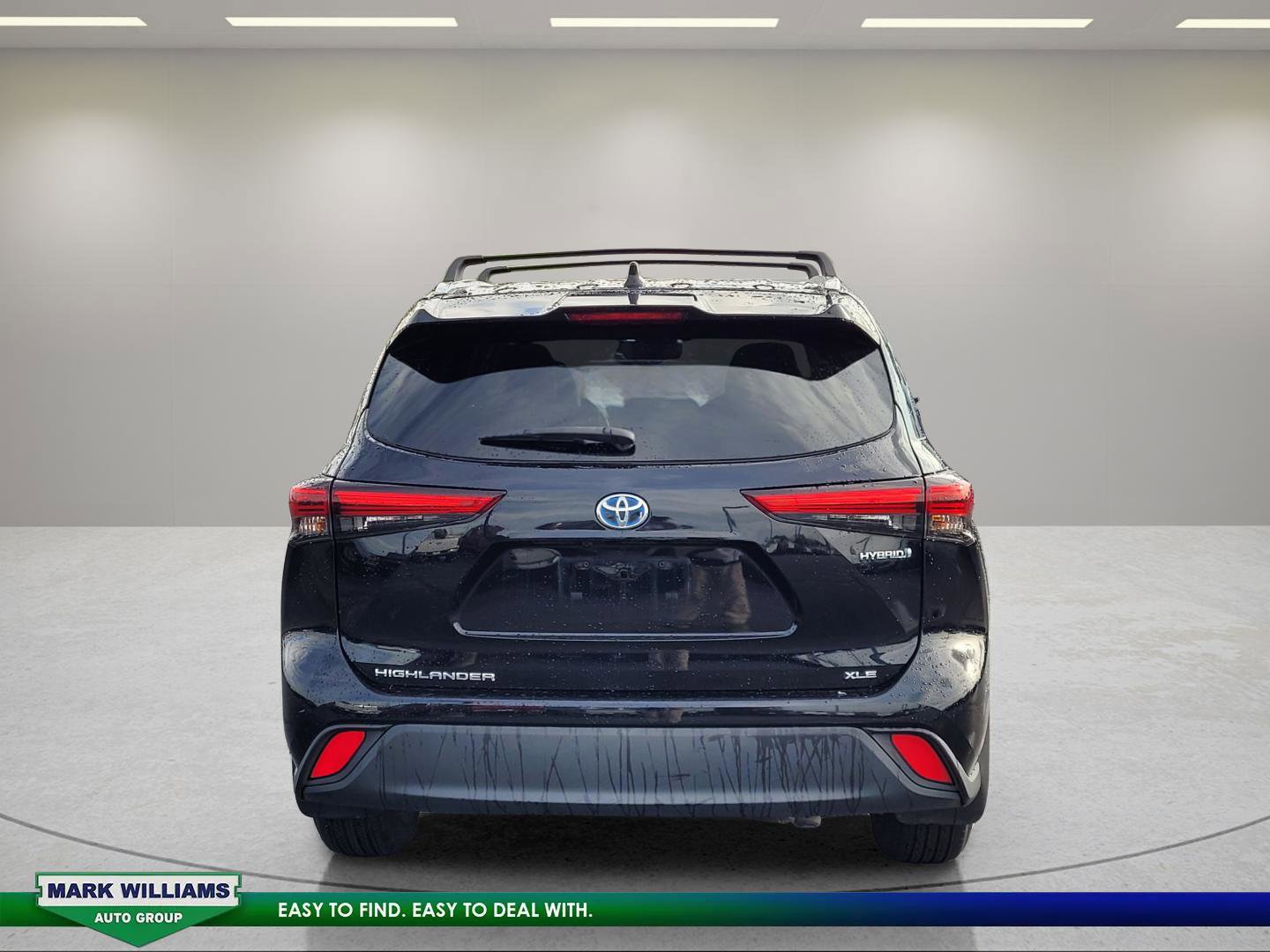 Used 2021 Toyota Highlander XLE FWD image 5
