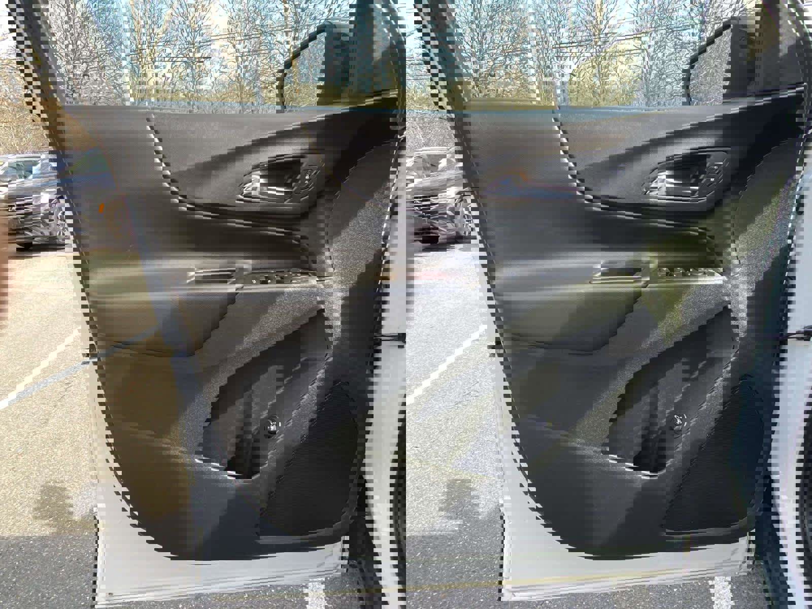 Used 2021 Chevrolet Equinox LT image 23