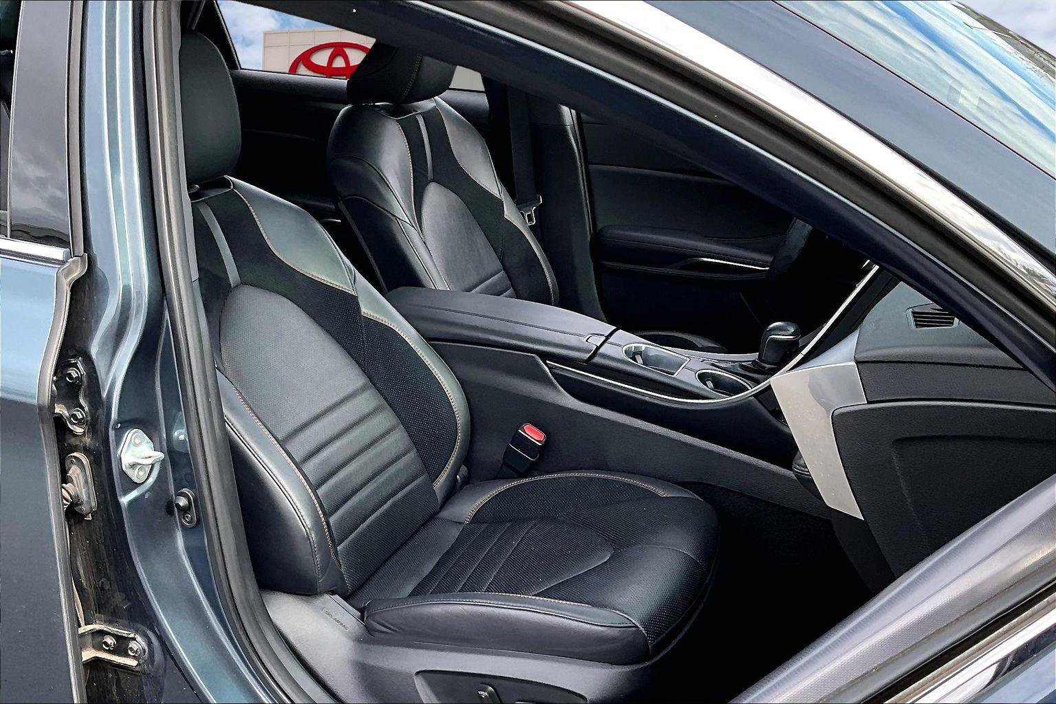 Certified 2021 Toyota Avalon XSE w/ Carpet Mat Package (TMS) image 7