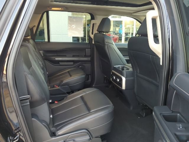 Used 2024 Ford Expedition Max XLT RWD image 13