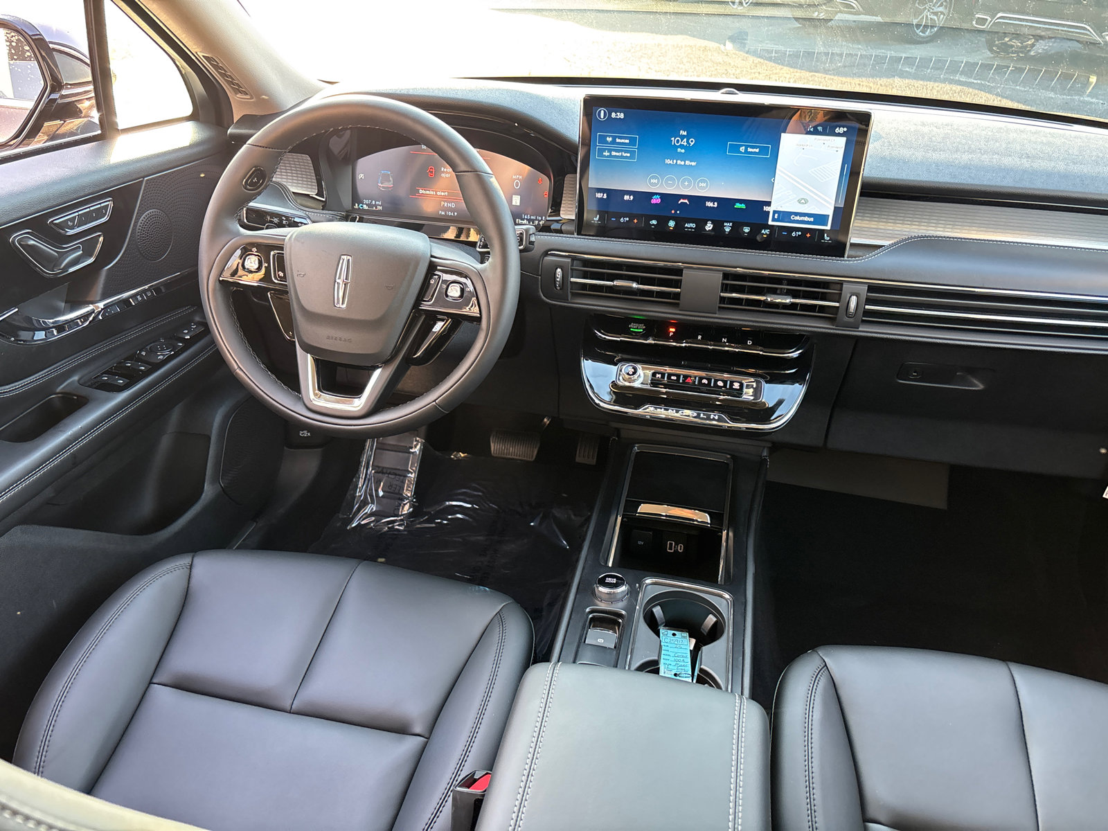 New 2025 Lincoln Corsair AWD image 30