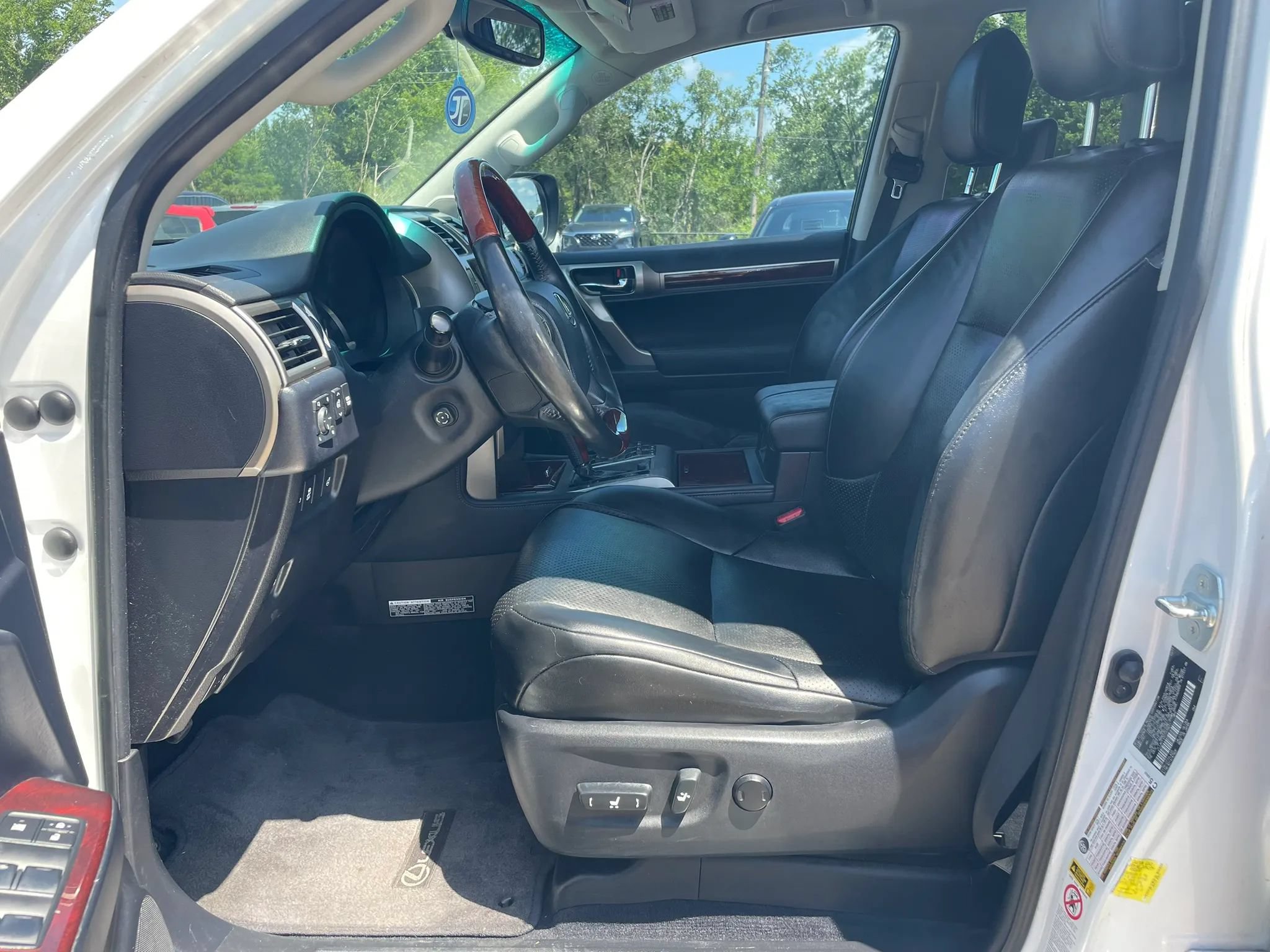 Used 2012 Lexus GX 460 Premium AWD/4WD image 2