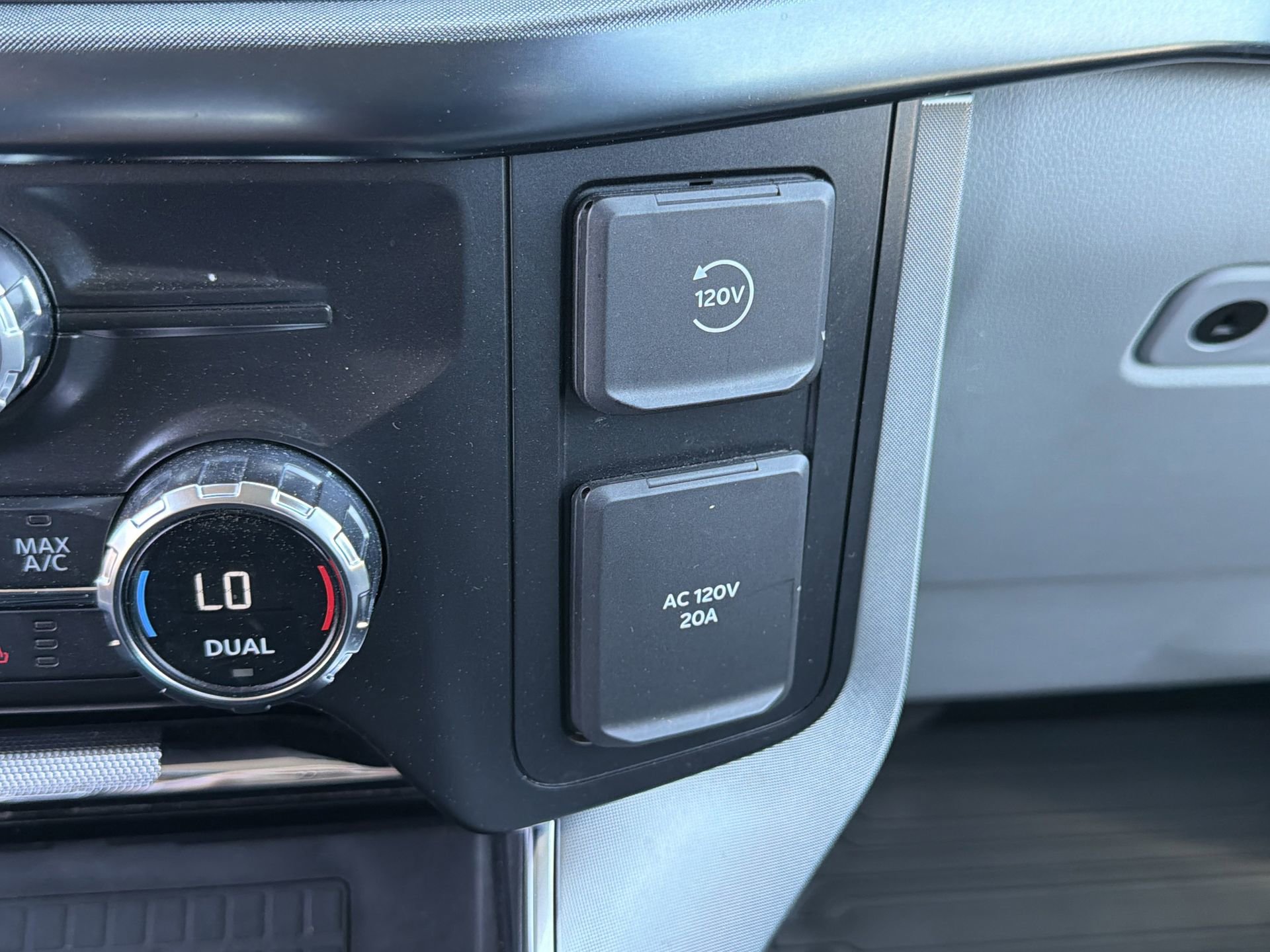 Used 2021 Ford F150 Limited AWD/4WD image 10