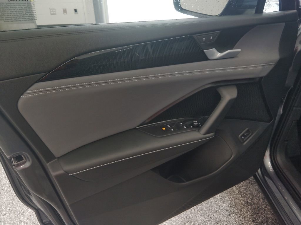 New 2026 Volkswagen Tiguan SE AWD/4WD image 11