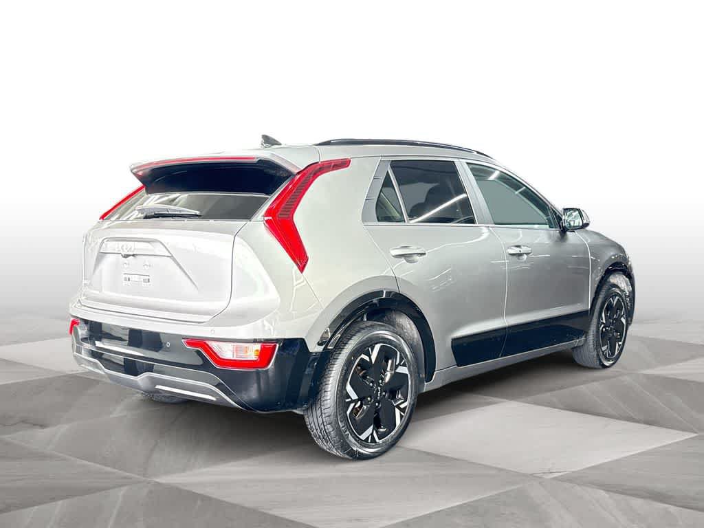 Used 2025 Kia Niro Wind FWD image 8