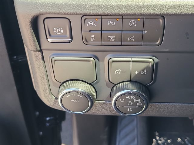 New 2026 Chevrolet Suburban LT w/ Comfort Package RWD image 26