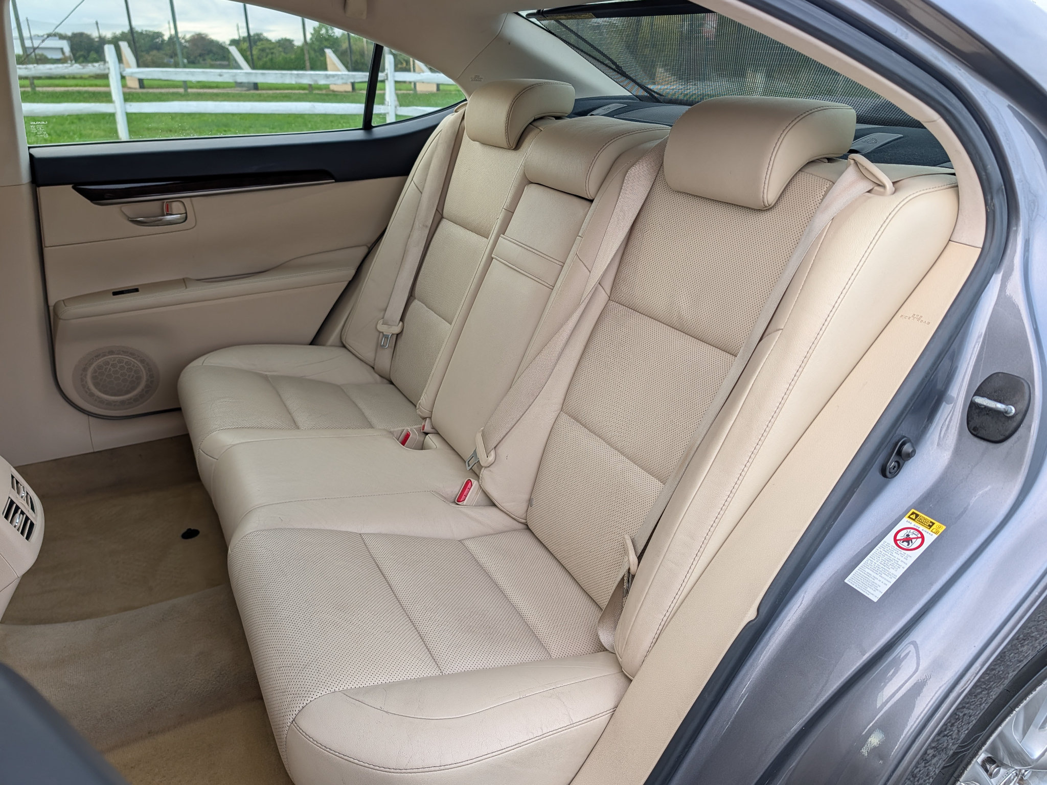 Used 2013 Lexus ES 350 w/ Luxury Pkg FWD image 18