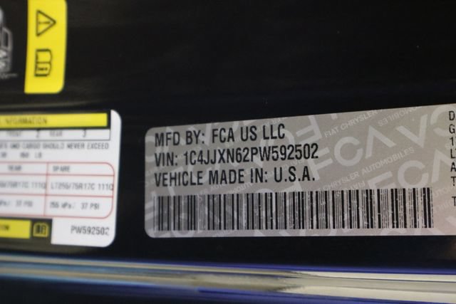 Used 2023 Jeep Wrangler Unlimited w/ Cold Weather Group AWD/4WD image 40
