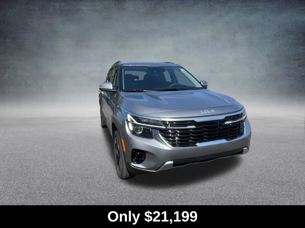 Used 2026 Kia Seltos S AWD/4WD image 4