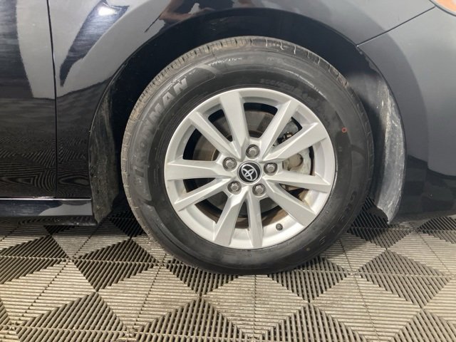 Used 2025 Toyota Camry LE image 17