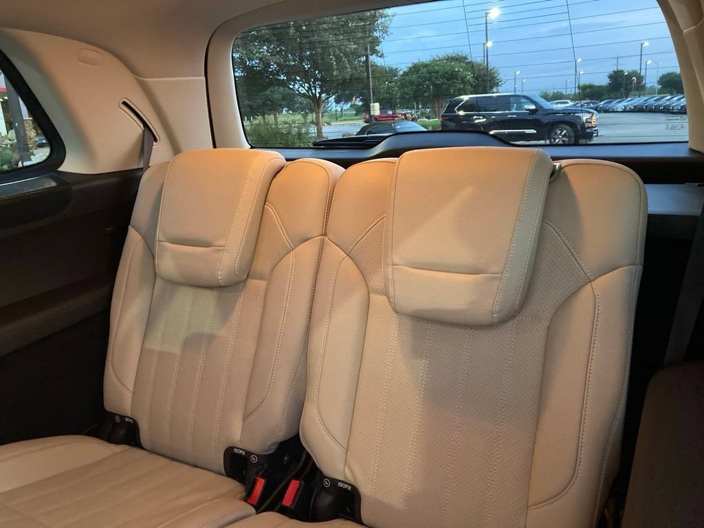 Used 2017 Mercedes-Benz GLS 450 4MATIC image 11