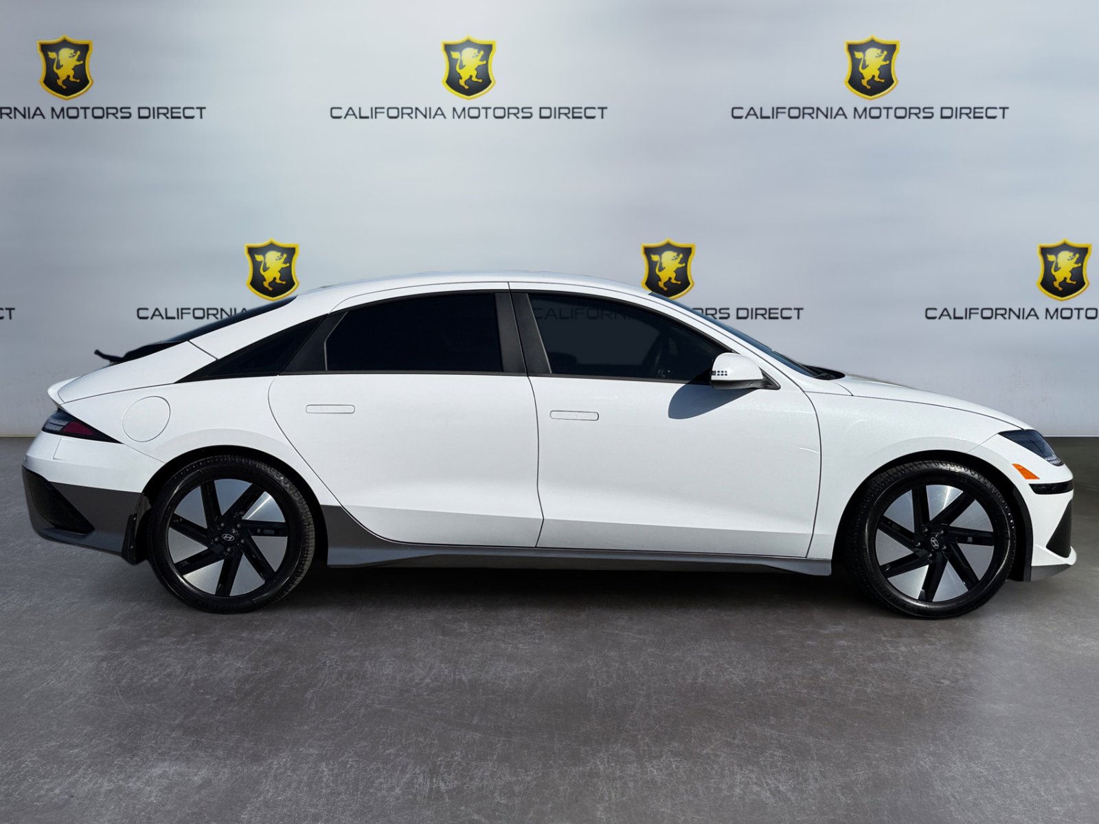 Used 2023 Hyundai Ioniq 6 SE image 6