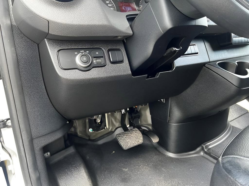 Used 2022 Mercedes-Benz Sprinter 144 Cargo image 19