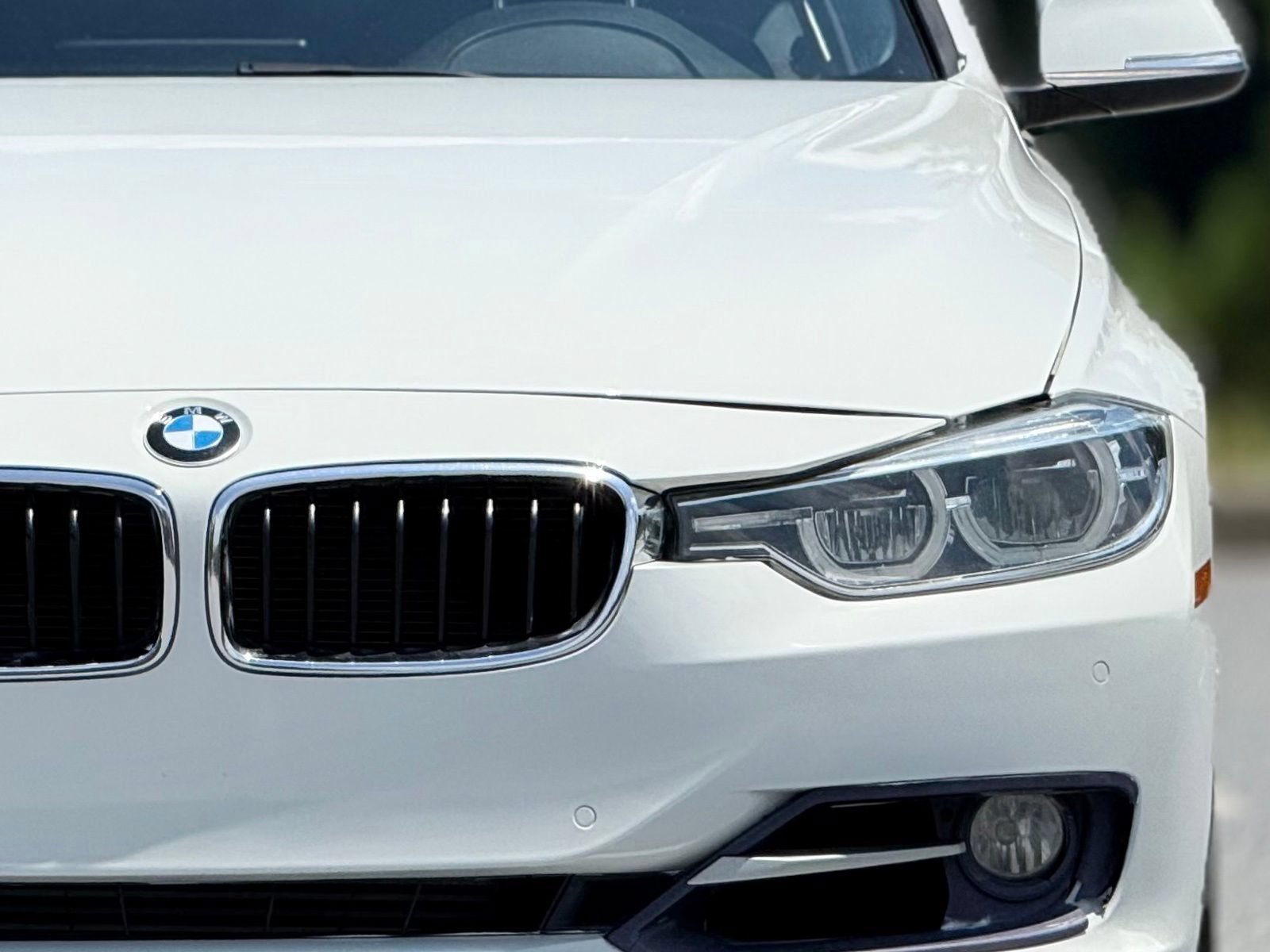 Used 2018 BMW 320i xDrive Sedan AWD/4WD image 15