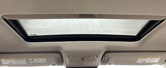 Used 2021 Nissan Armada SL w/ Captain's Chairs Package RWD image 42