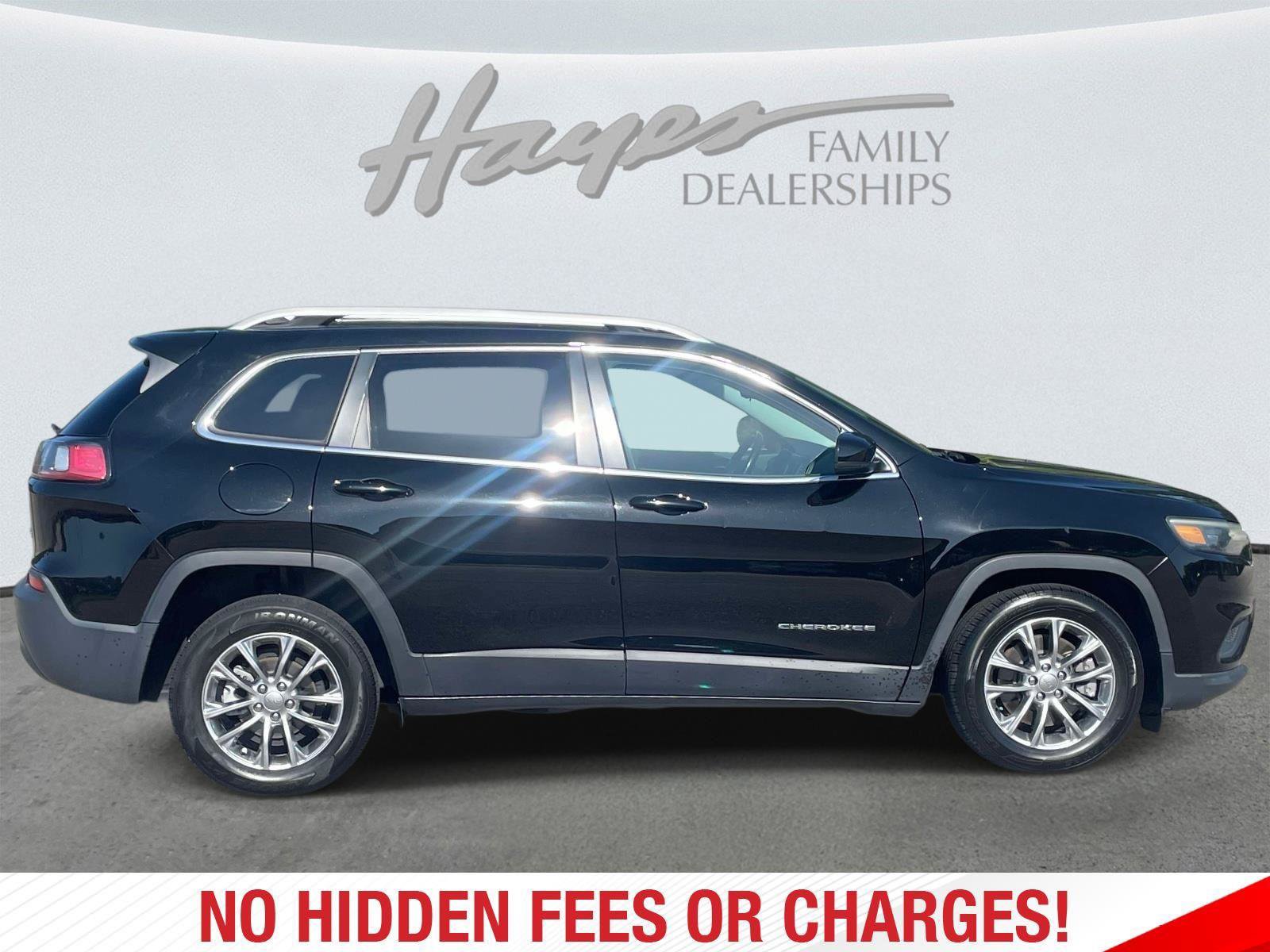 Used 2021 Jeep Cherokee Latitude Plus w/ Sun & Sound Group FWD image 2