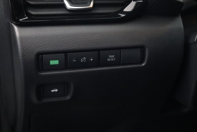 Certified 2025 Nissan Sentra SV w/ All-Weather Package image 10