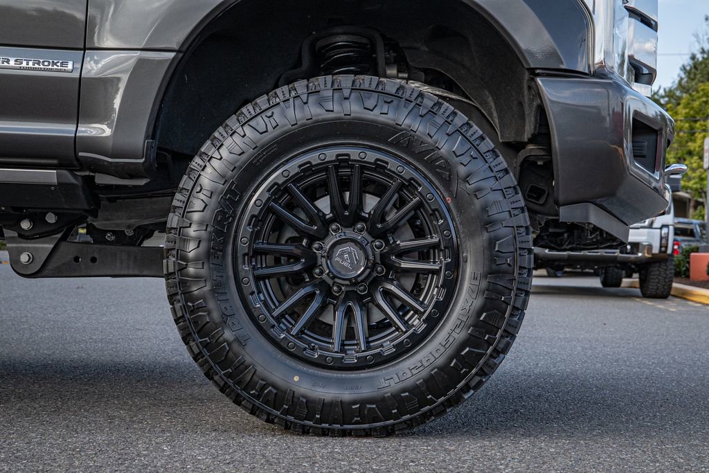 Used 2018 Ford F350 Platinum w/ Platinum Ultimate Package image 9