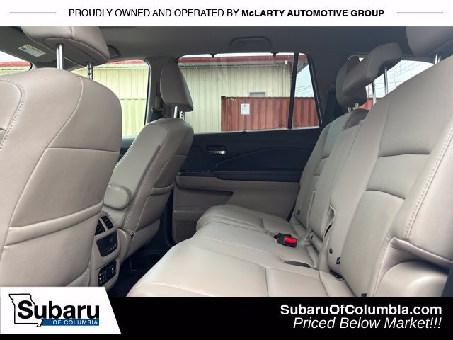 Used 2017 Honda Pilot Touring image 19