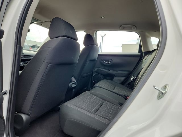 Used 2023 Honda HR-V LX image 10