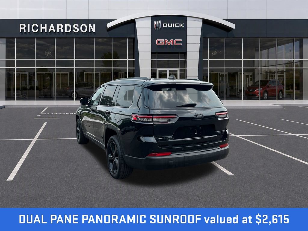 Used 2023 Jeep Grand Cherokee L Limited w/ Black Appearance Package AWD/4WD image 3