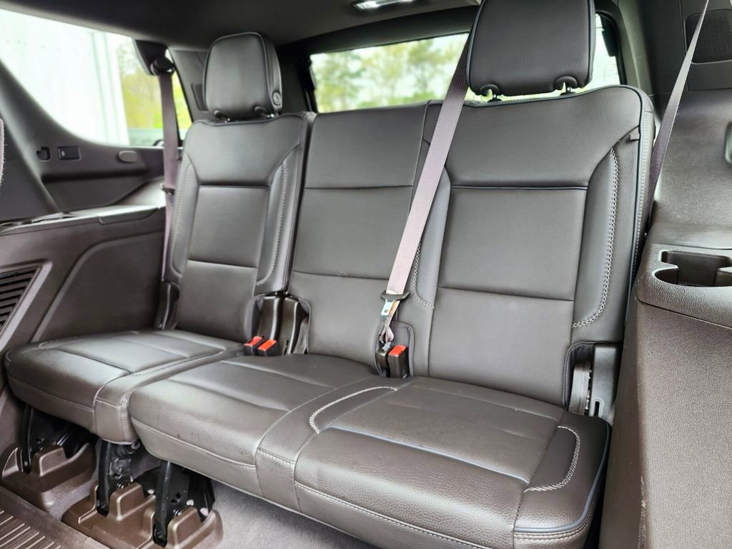 Used 2023 GMC Yukon Denali w/ LPO, Floor Liner Package AWD/4WD image 16