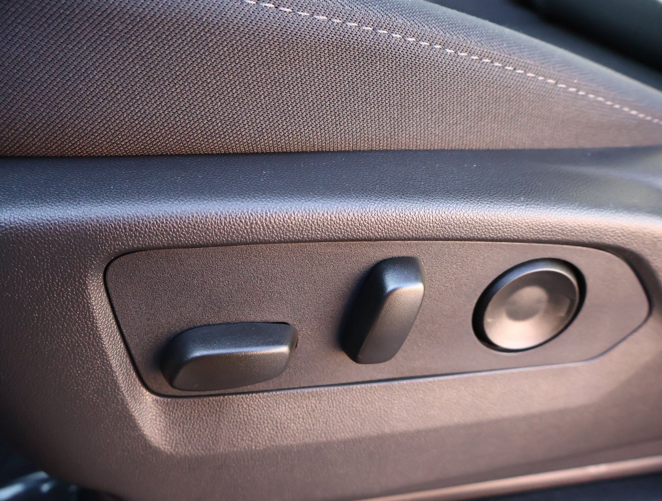 New 2026 Chevrolet Suburban LS image 7