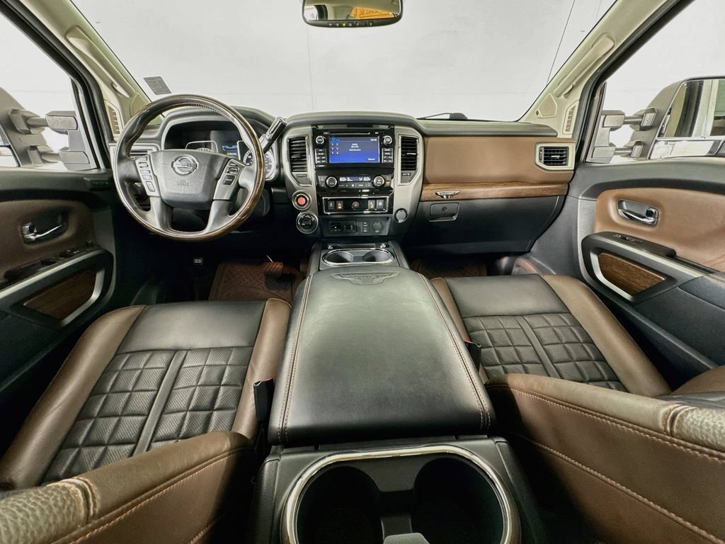 Used 2017 Nissan Titan Platinum Reserve AWD/4WD image 33