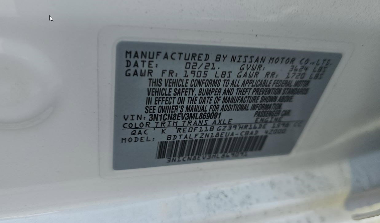 Used 2021 Nissan Versa SV image 14