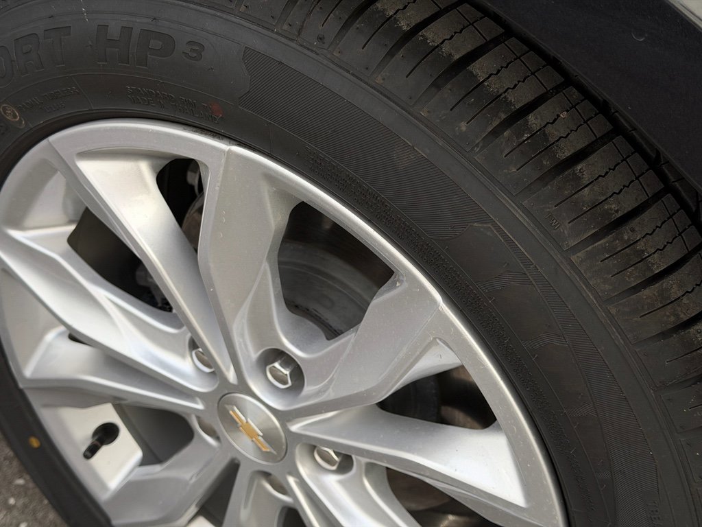 Used 2023 Chevrolet Malibu LT image 30