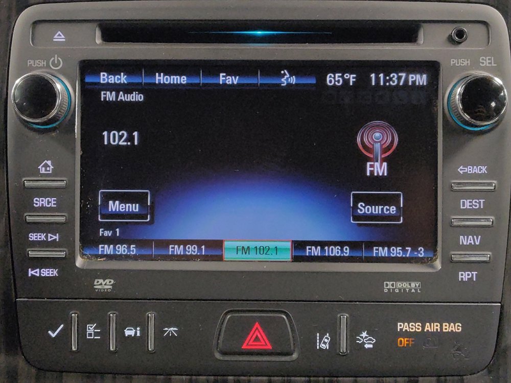 Used 2014 Chevrolet Traverse LTZ FWD image 25