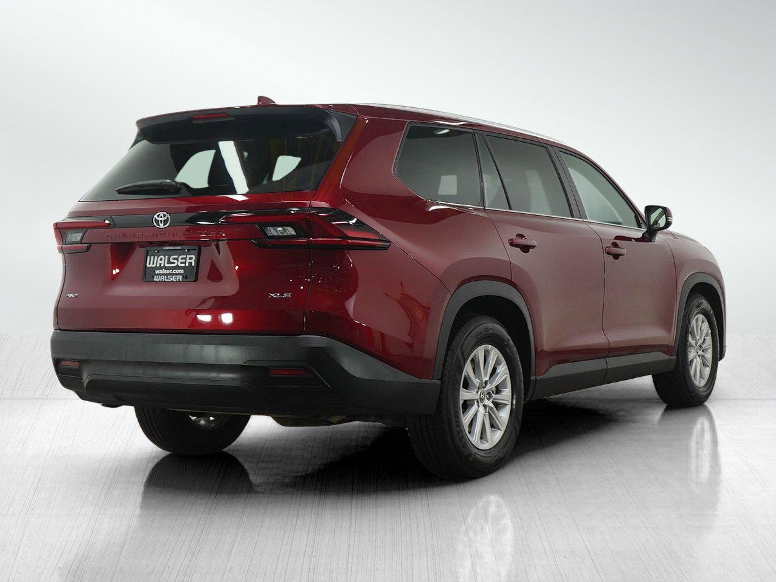 Used 2025 Toyota Grand Highlander AWD image 7