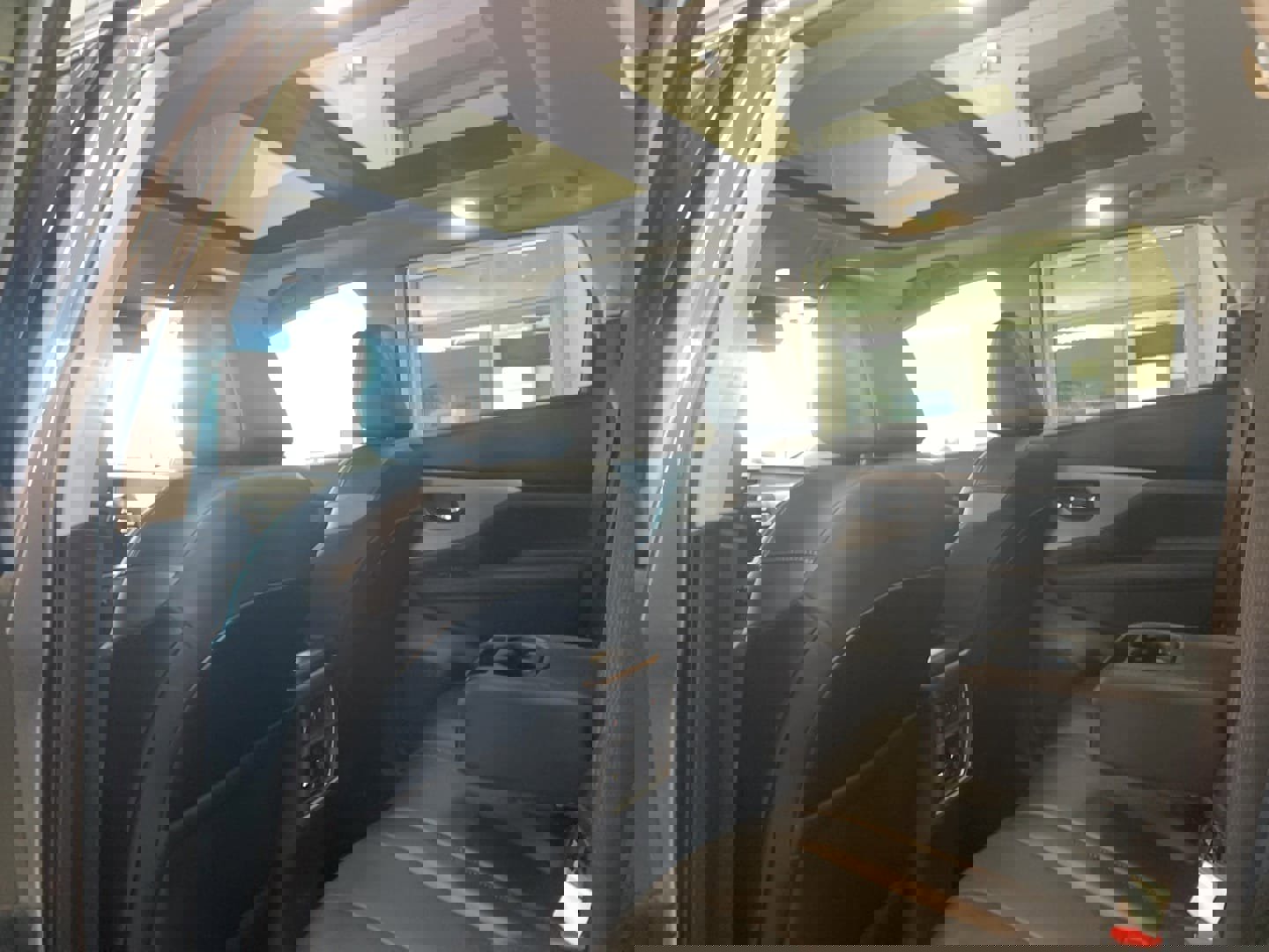 Used 2023 Nissan Murano SL w/ SL Moonroof Package image 6