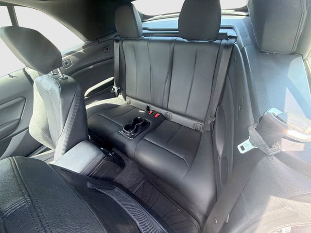 Used 2018 BMW 230i Convertible RWD image 32
