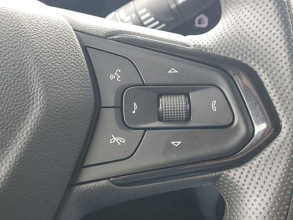 Certified 2024 Chevrolet TrailBlazer LT w/ Driver Confidence Package image 10