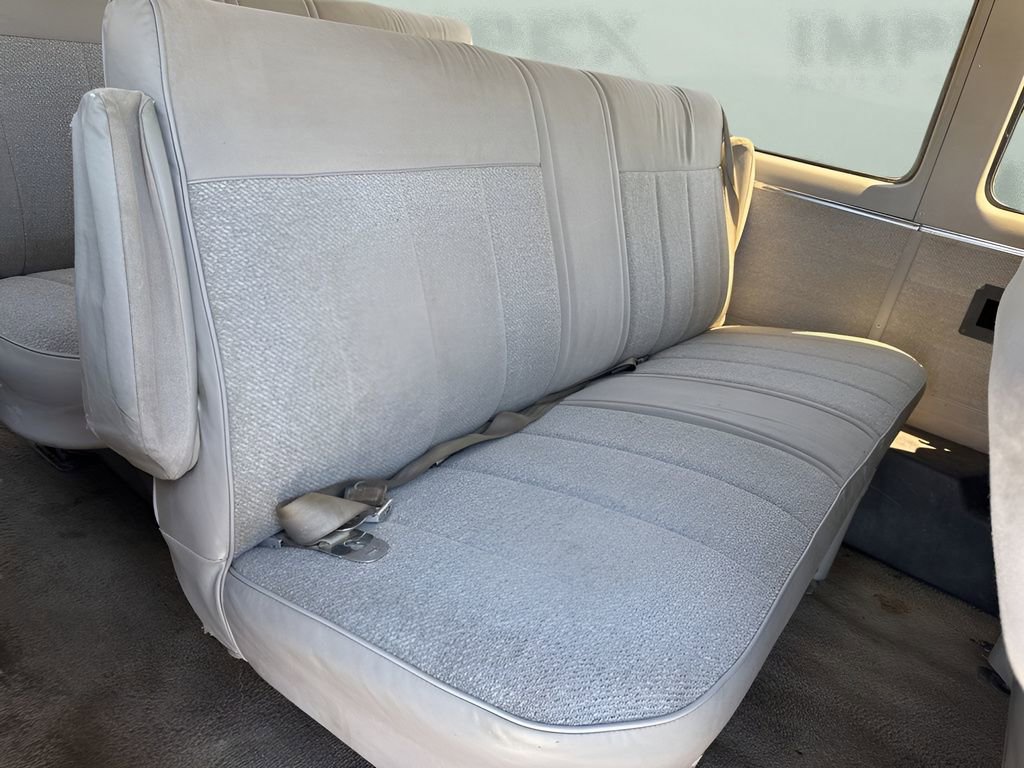 Used 1992 GMC G3500 Rally RWD image 28