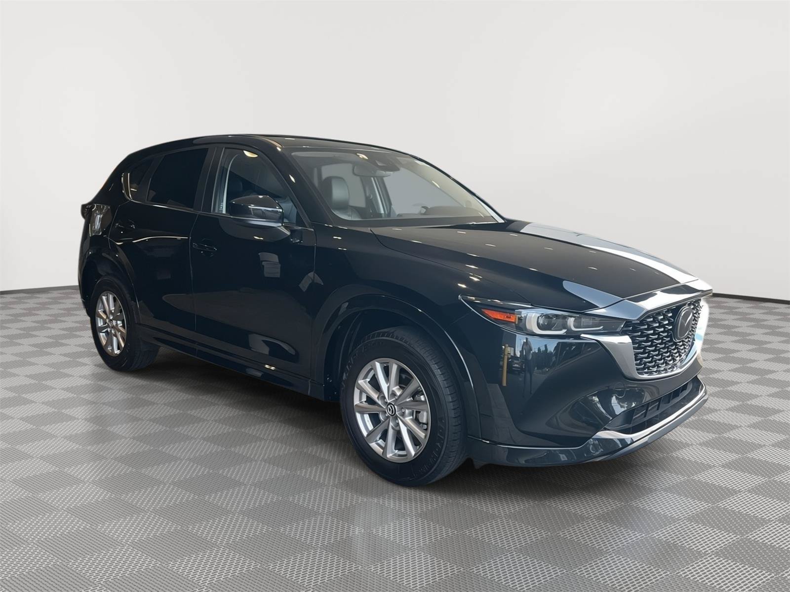 Used 2025 MAZDA CX-5 AWD 2.5 S w/ Preferred Package image 5
