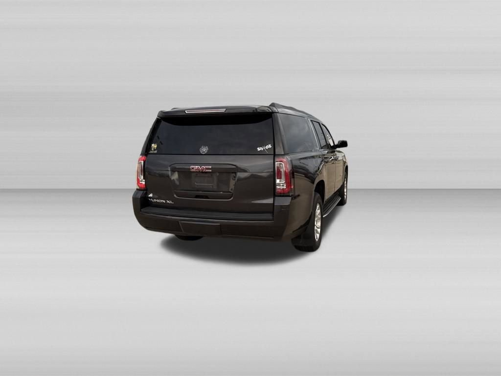 Used 2017 GMC Yukon XL SLT w/ Open Road Package AWD/4WD image 6