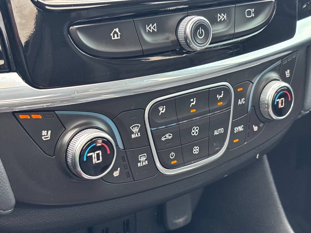 Used 2019 Chevrolet Traverse Premier w/ Driver Confidence II Package FWD image 33