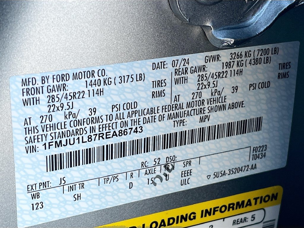 Used 2024 Ford Expedition Platinum RWD image 35