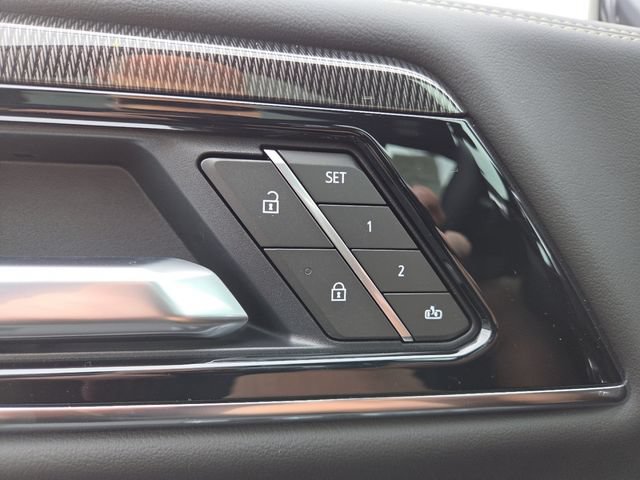 New 2026 GMC Yukon Elevation w/ Elevation Premium Package AWD/4WD image 12