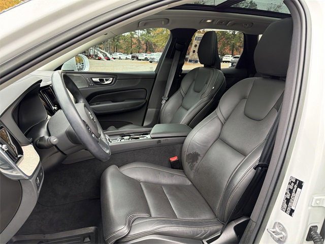 Used 2022 Volvo XC60 B6 Inscription w/ Advanced Package image 11