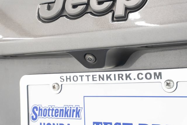 Used 2024 Jeep Compass Trailhawk AWD/4WD image 24