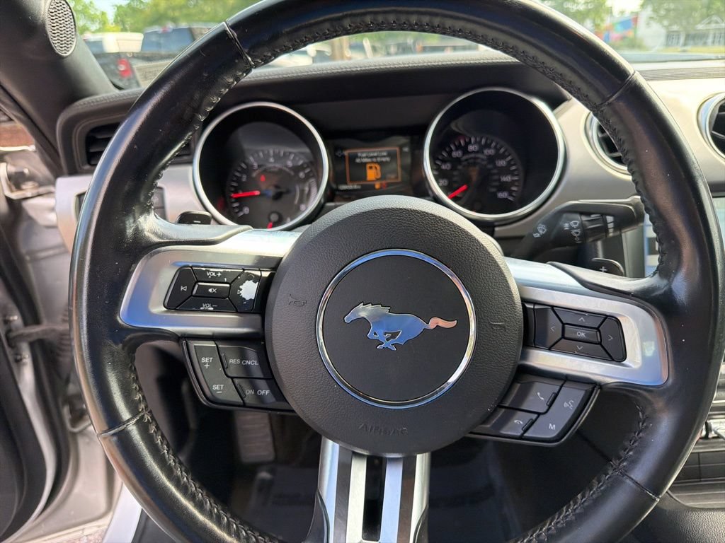 Used 2018 Ford Mustang Premium RWD image 13