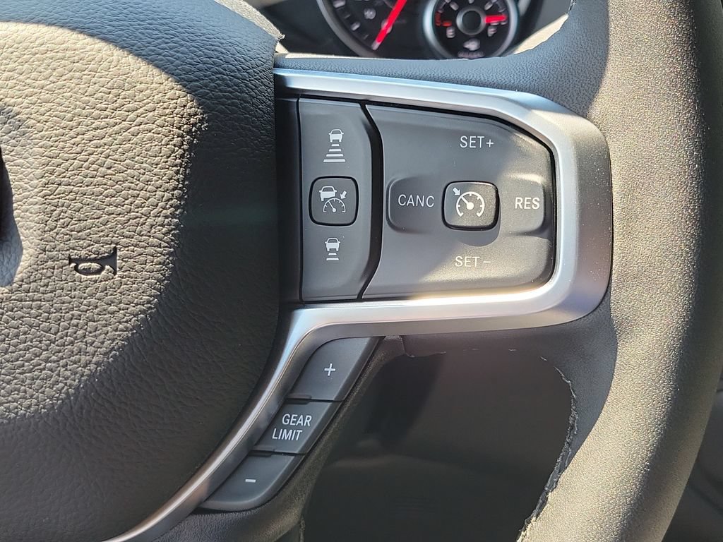 New 2026 RAM 3500 Big Horn AWD/4WD image 13
