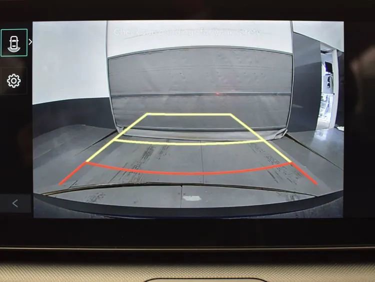 Used 2025 Kia K4 image 30