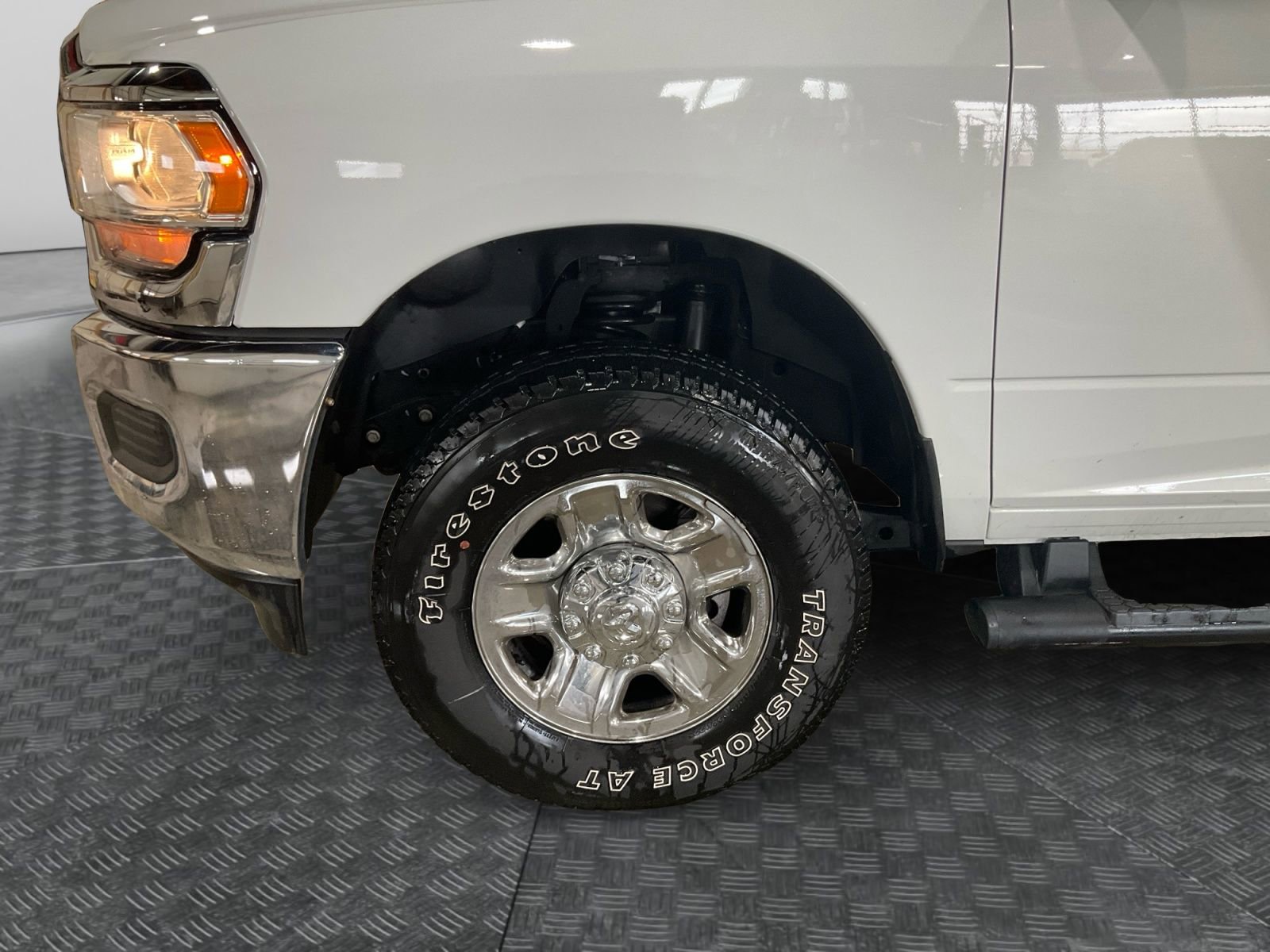 Used 2024 RAM 2500 Tradesman w/ Chrome Appearance Group image 14